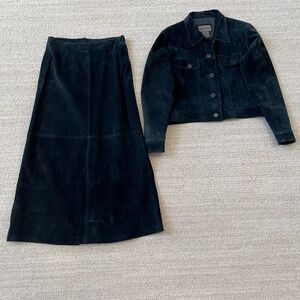 Beautiful, Brandon Thomas black suede skirt and jacket set, fully lined, M